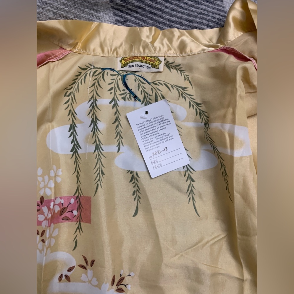 [NWT!!!] Women Silk like Kimono Robe - 2024 Japanese Pajamas - Picture 3 of 8
